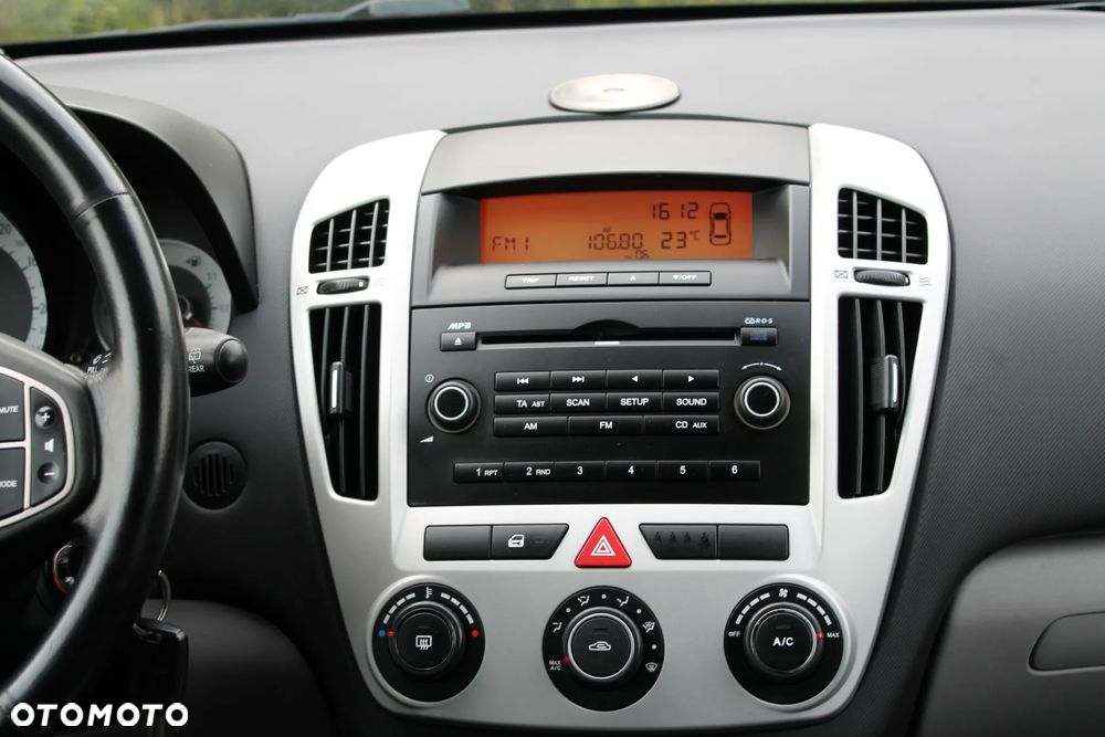Kia Ceed 2.0 Optimum - 29