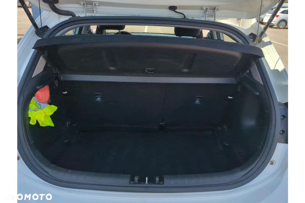 Kia Rio 1.2 M - 8