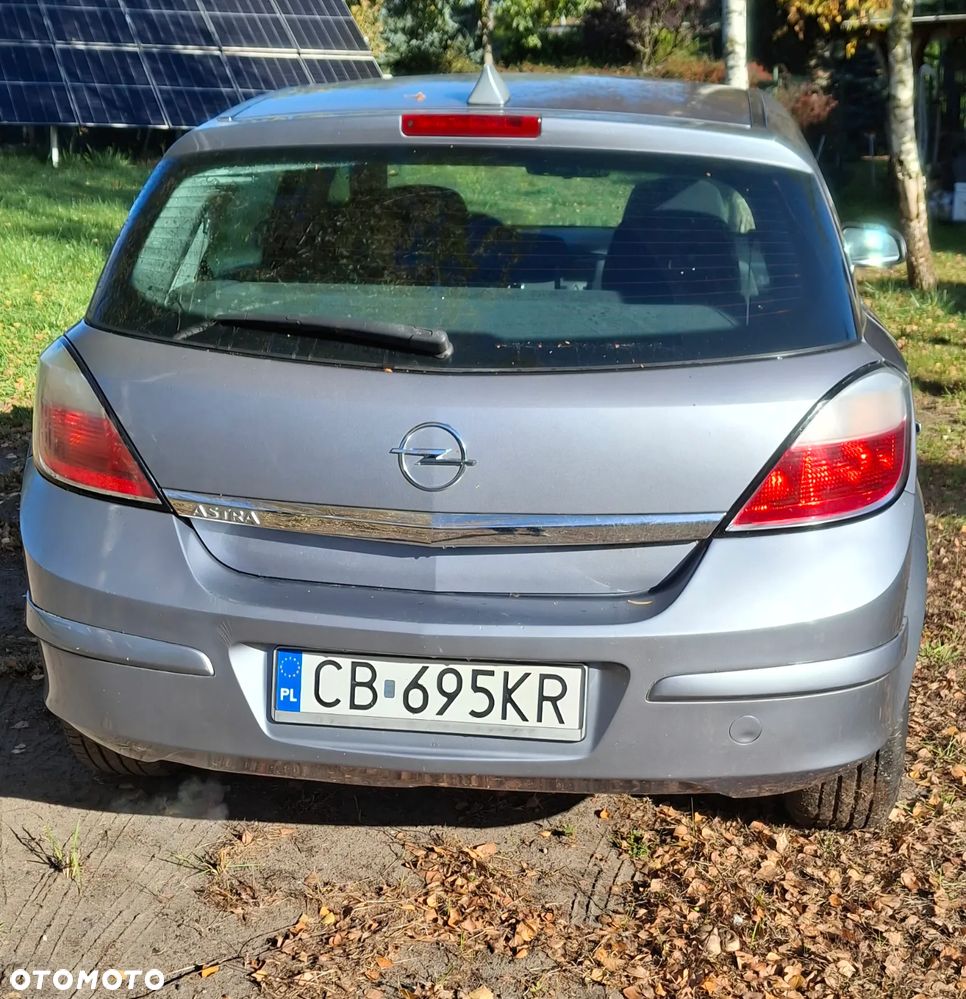 Opel Astra 2004 photo 4