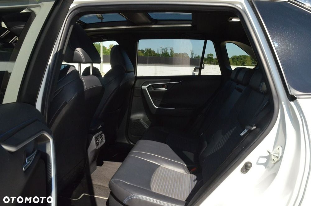 Toyota RAV4 Hybrid Selection 4x4 - 37