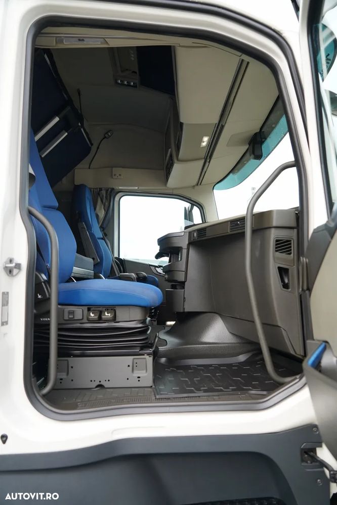 Volvo FH 460 / LOWDECK / MEGA / I-PARK COOL / I-SHIFT - 36