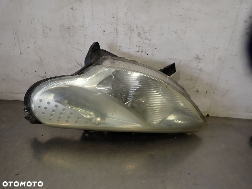 LAMPA LEWA PRZEDNIA CITROEN C3 PLURIEL 1.6 9641774480 - 2