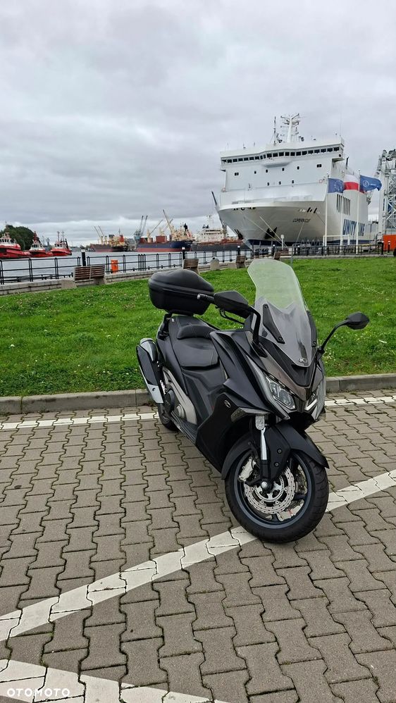 Kymco AK 550