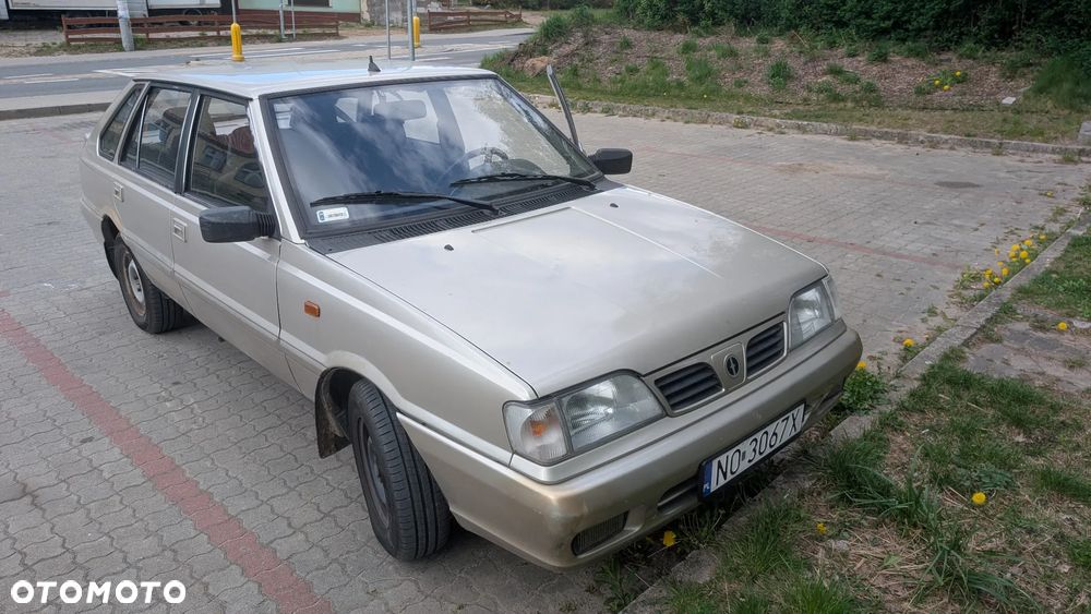 Polonez Caro - 12