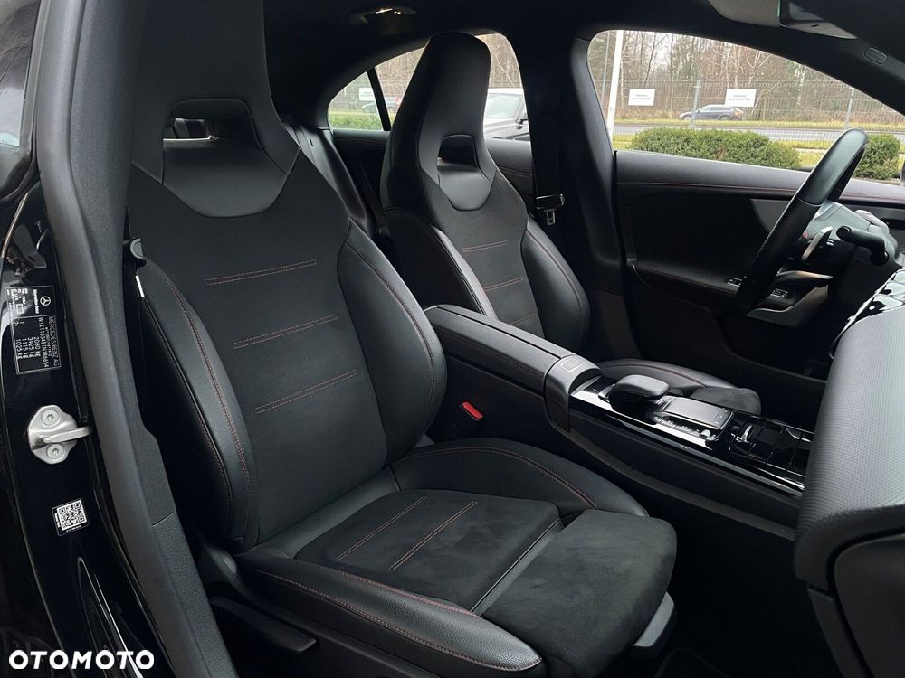 Mercedes-Benz CLA - 22