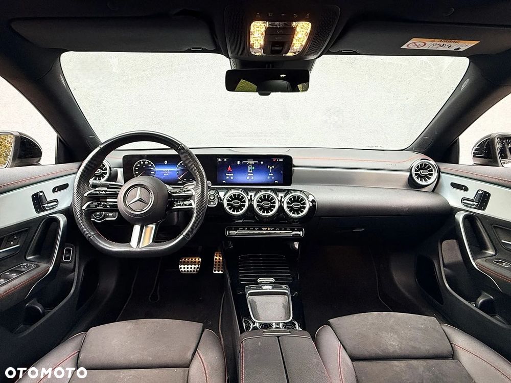 Mercedes-Benz CLA 200 AMG Line 7G-DCT - 10
