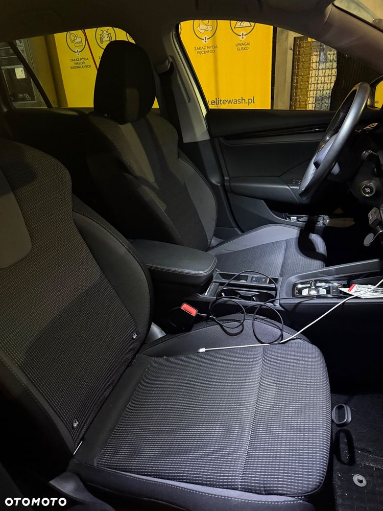 Skoda Octavia 2.0 TDI SCR Ambition DSG - 15