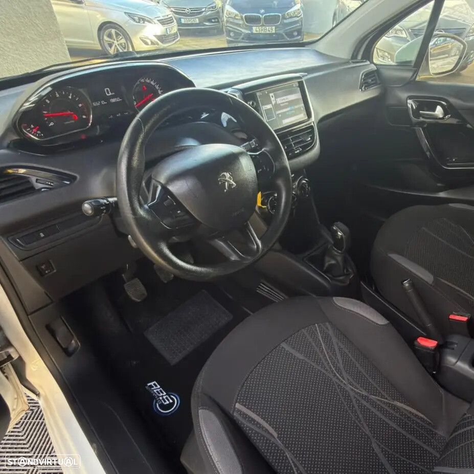Peugeot 208 1.4 HDi Access - 7