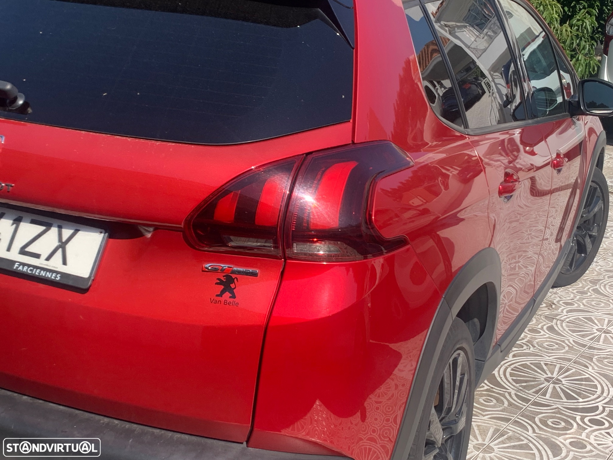Peugeot 2008 1.2 PureTech GT Line - 8