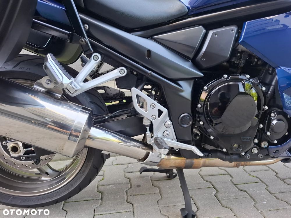Suzuki GSX - 33