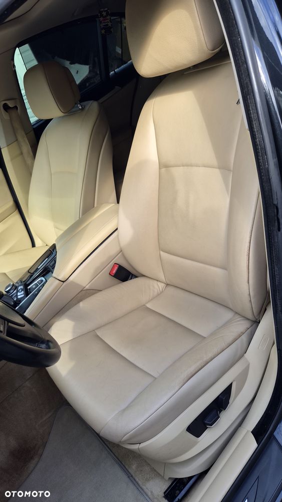 BMW Seria 5 535i Sport-Aut - 13