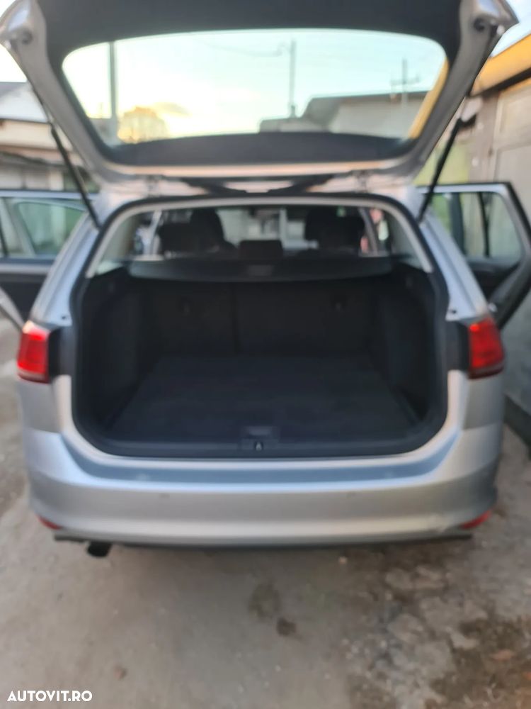 Volkswagen Golf 1.6 TDI BlueMotion Technology Lounge - 11