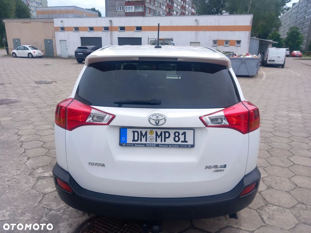 Toyota RAV4 2.2 D-4D 4x4 Executive - 6