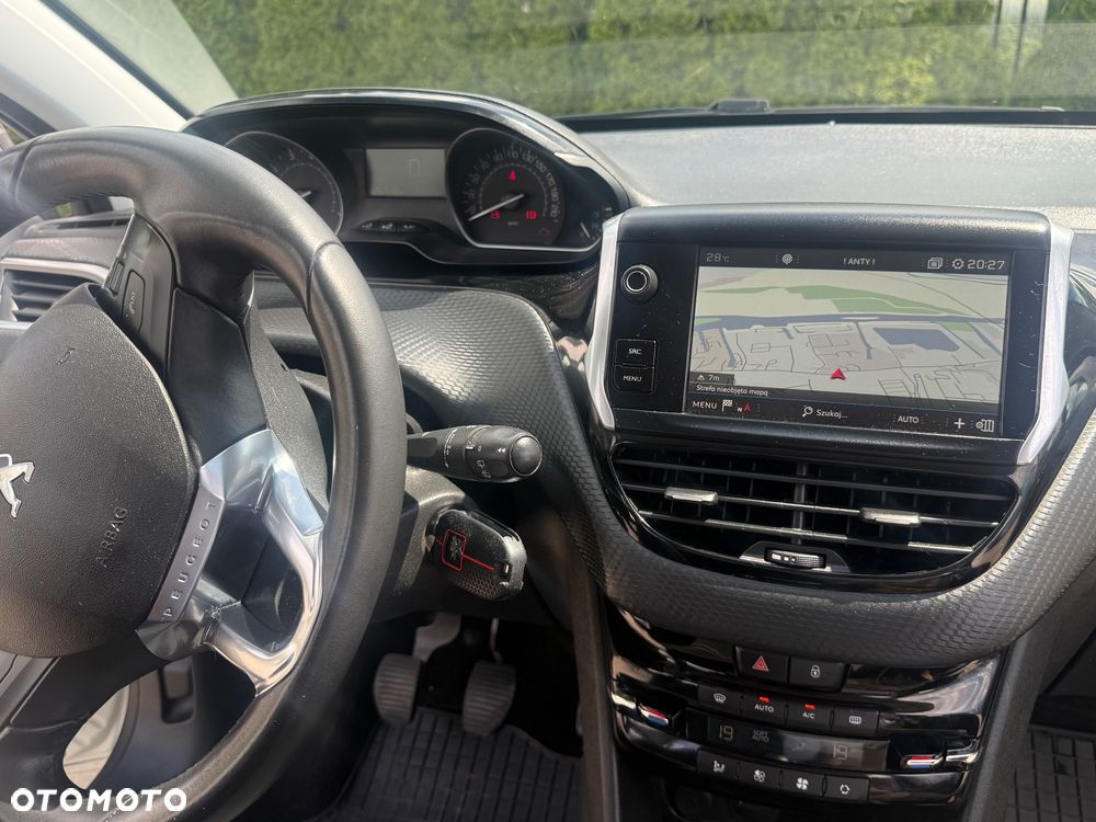 Peugeot 2008 1.2 Pure Tech Active - 15