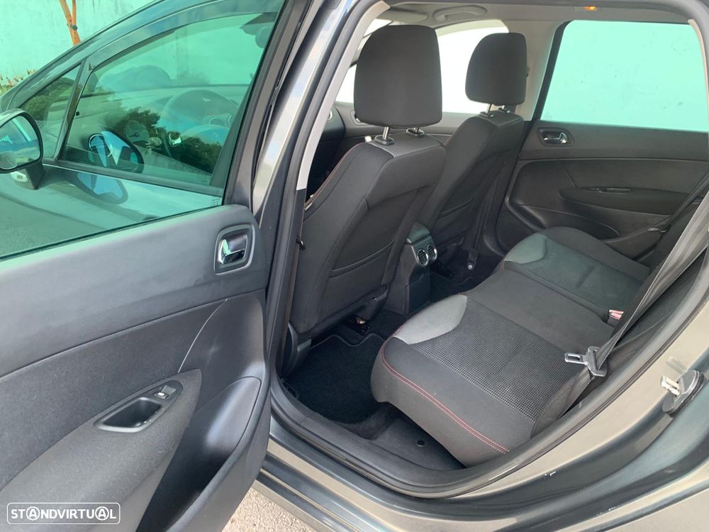 Peugeot 308 SW 1.6 e-HDi Sportium CVM6 - 16