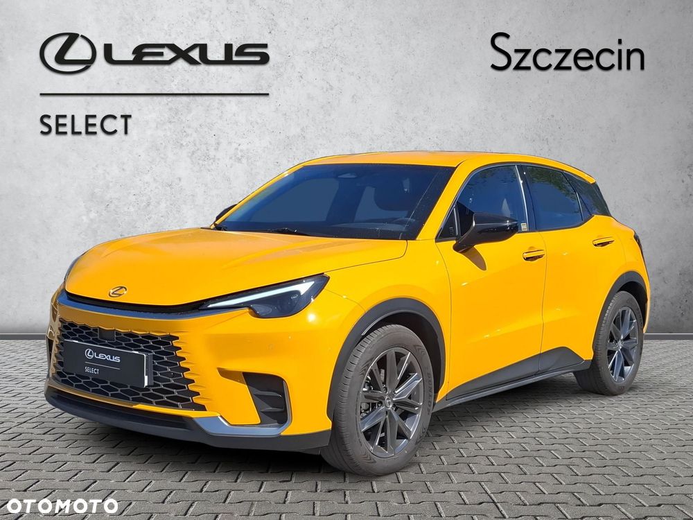 Lexus LBX - 1