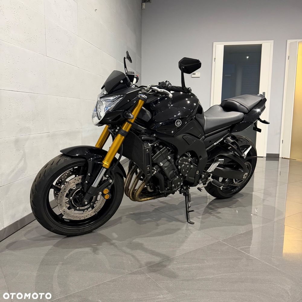 Yamaha FZ8 - 8