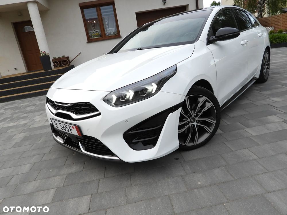 Kia ProCeed 1.5 T-GDI DCT7 OPF GT LINE - 13