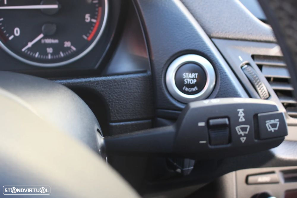 BMW X1 18 d sDrive Pack M - 23