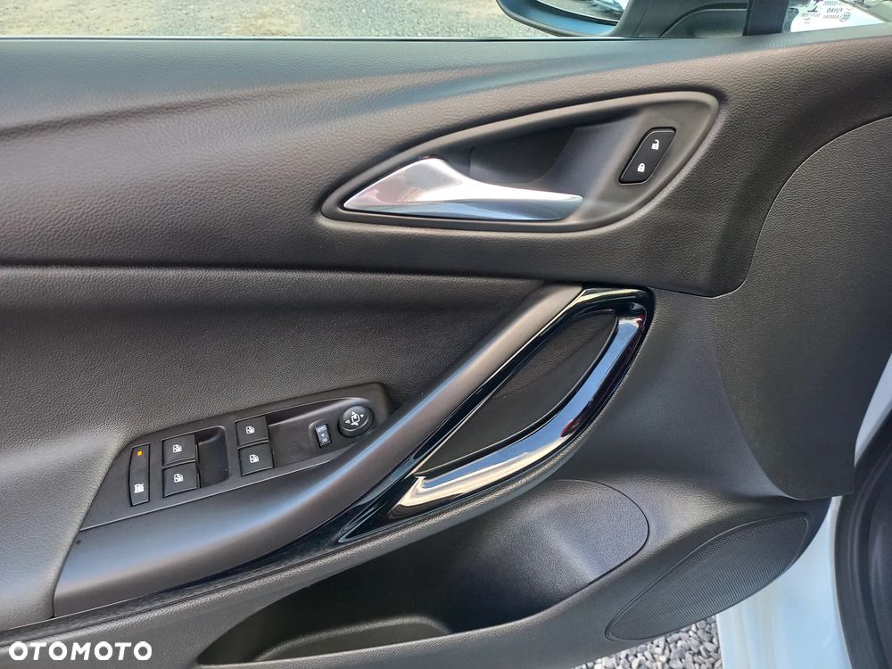 Opel Astra 1.6 CDTI Dynamic S&S - 31