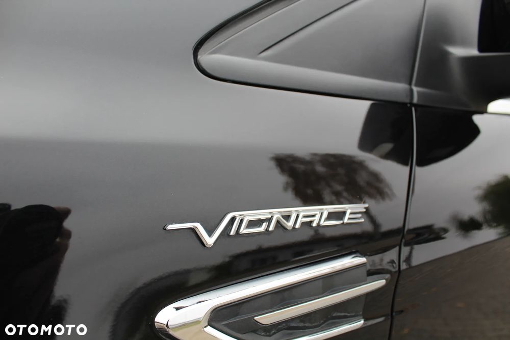 Ford Kuga 2.0 TDCi 4x4 Vignale - 36