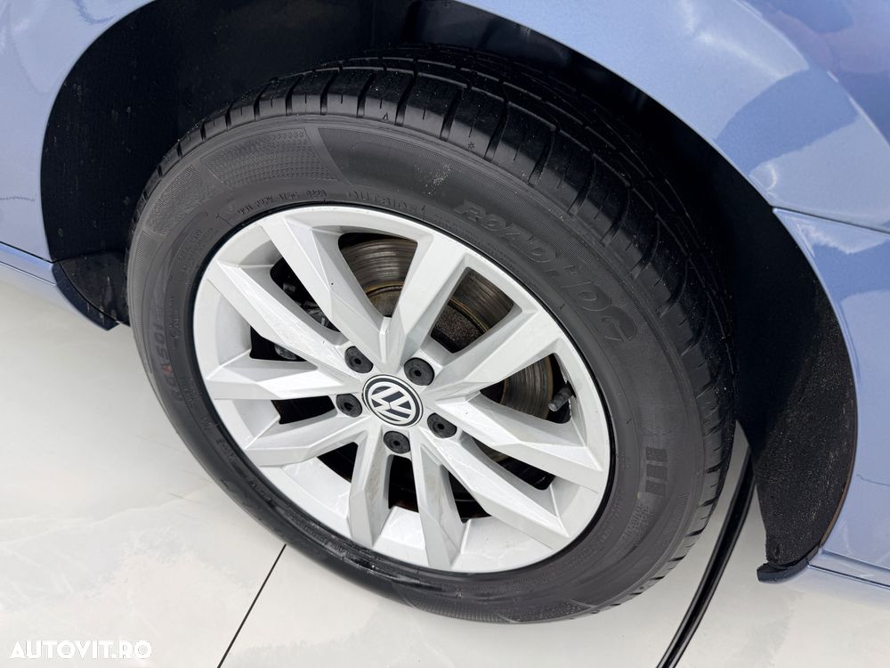 Volkswagen Passat Variant 1.6 TDI SCR DSG Business - 15