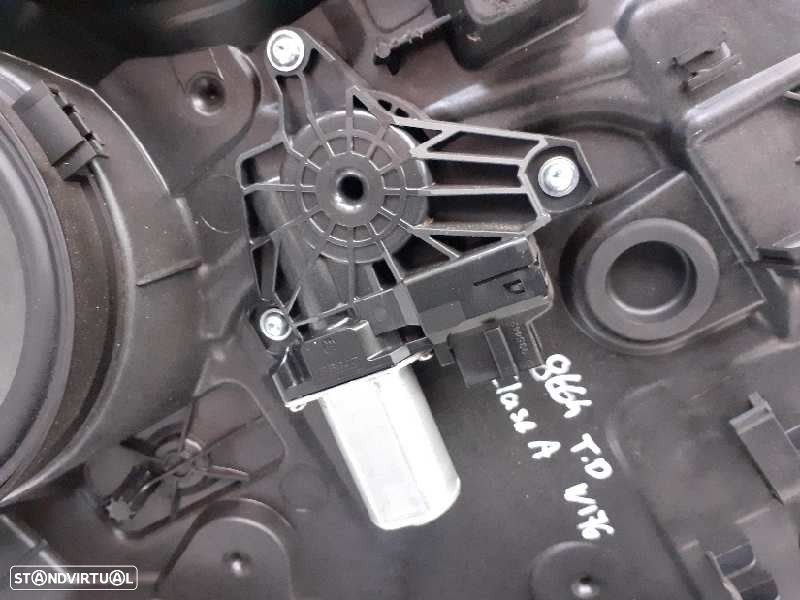 ELEVADOR DE VIDRO TRASEIRO DIREITO MERCEDES-BENZ CLASSE A 2013 - 1