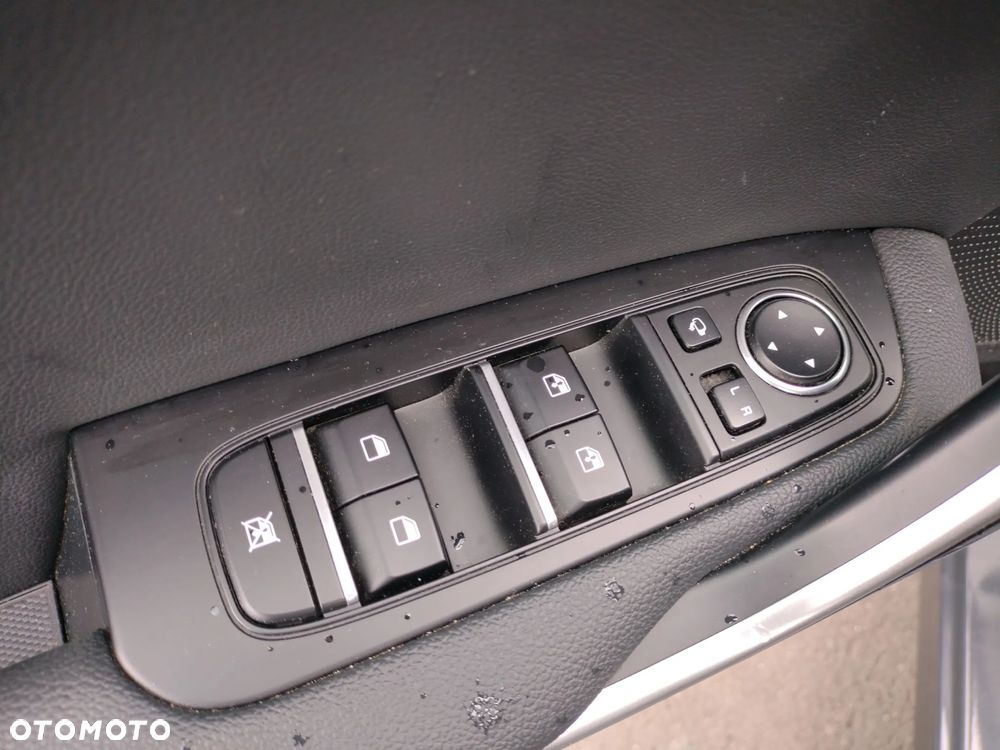Kia Ceed 1.5 T-GDI Tribute - 24