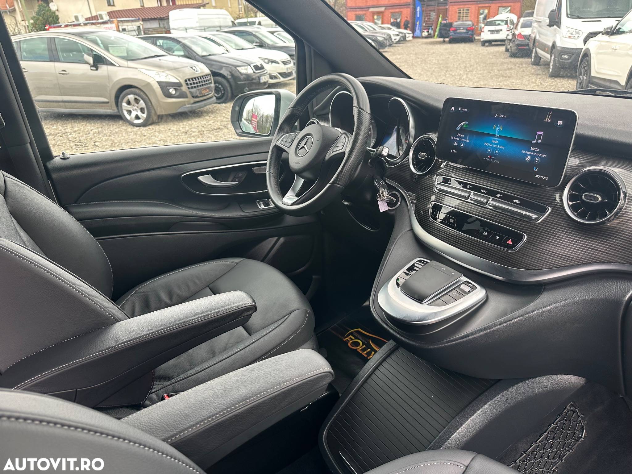 Mercedes-Benz V 300 d lang 9G-TRONIC Avantgarde - 13