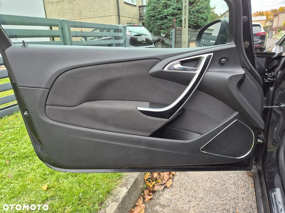 Opel Astra GTC 1.4 Turbo - 13