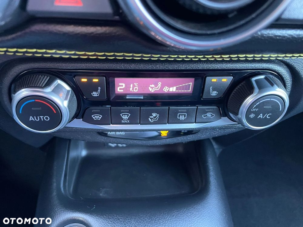 Nissan Juke 1.0 DIG-T DCT Kiiro - 16