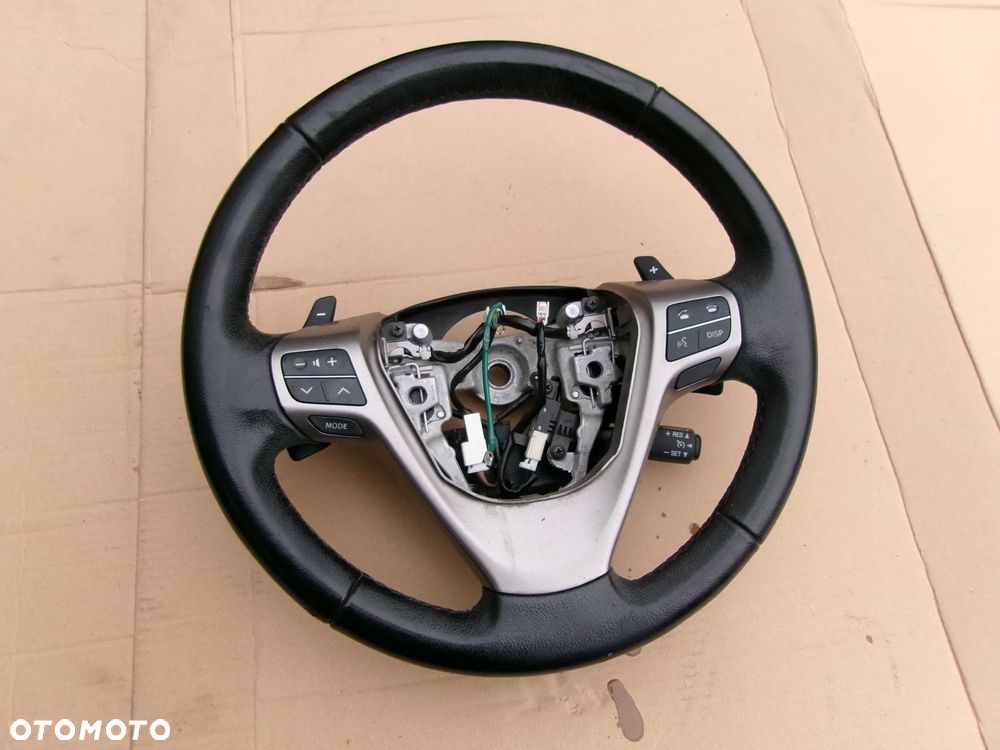 KIEROWNICA SKÓRA TEMPOMAT ŁOPATKI AUTOMAT TOYOTA AVENSIS T27 09-15 STAN BARDZO DOBRY - 1