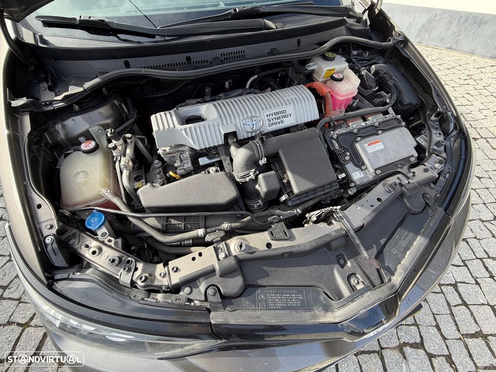 Toyota Auris 1.8 HSD Comfort +P.Techno+P.Sport - 2