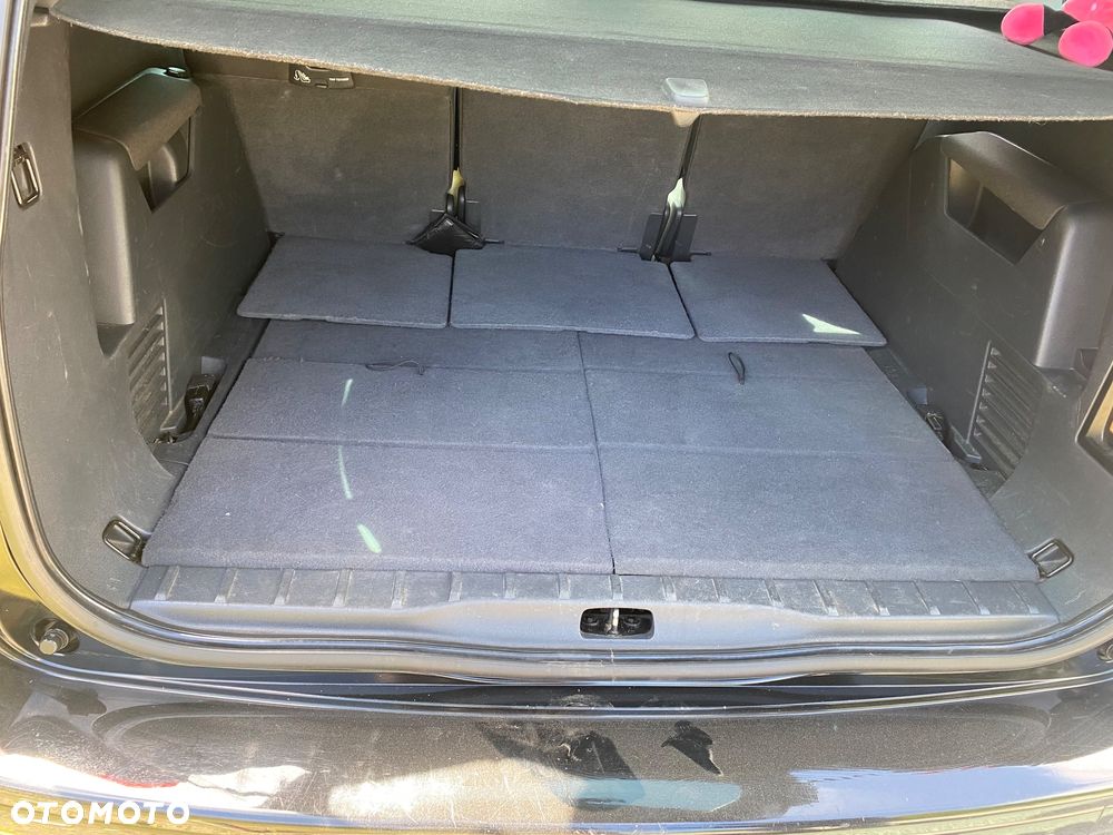 Peugeot 5008 2.0 HDi Family 7os - 9