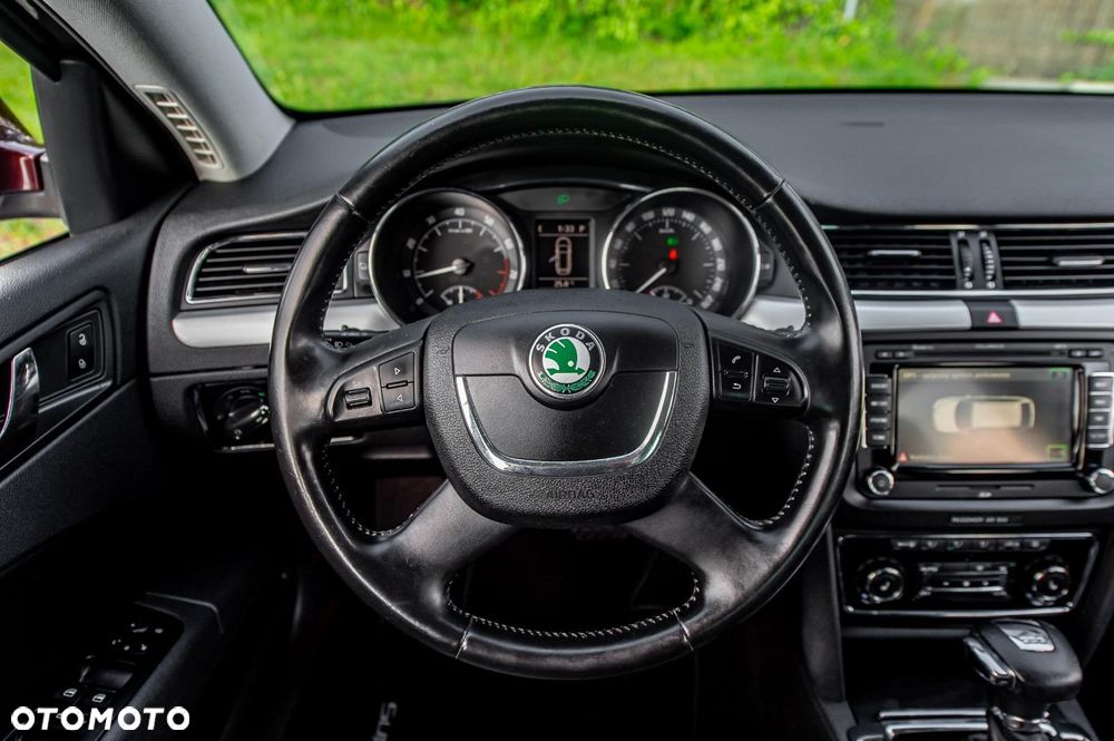 Skoda Superb 1.8 TSI DSG Exclusive - 23