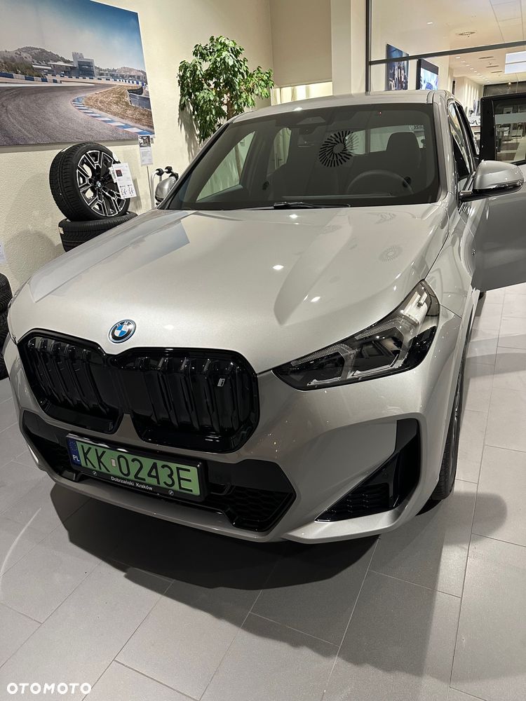 BMW iX1 - 3