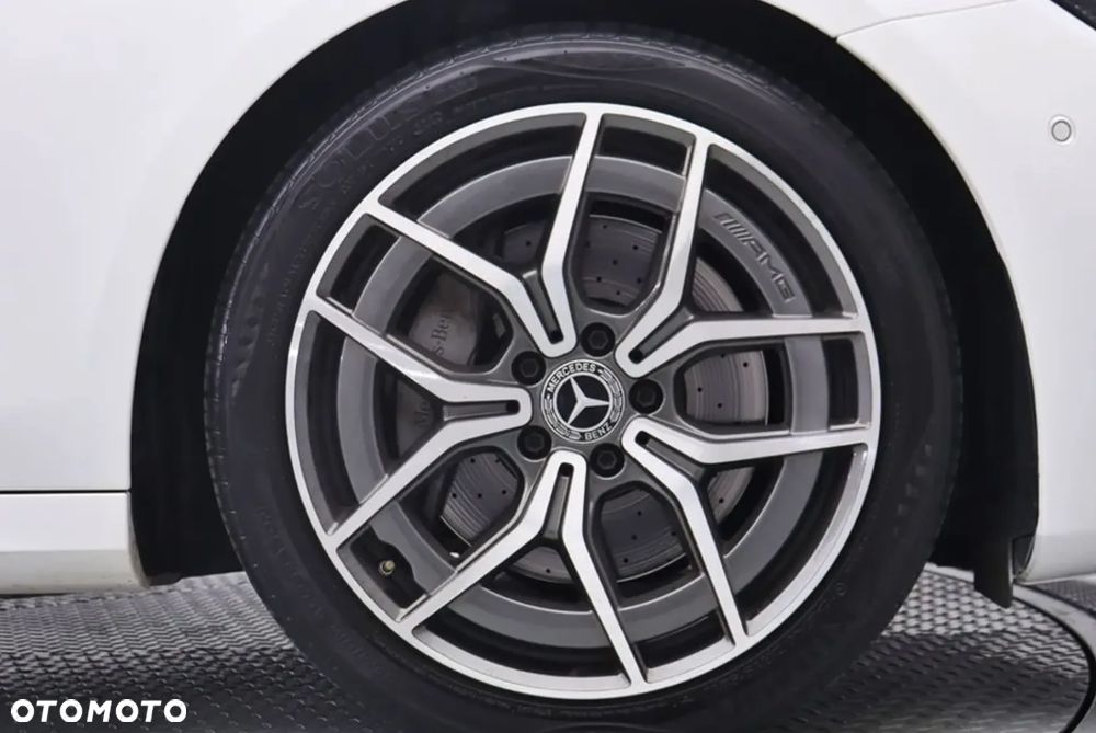 Mercedes-Benz Klasa E 220 d 4Matic 9G-TRONIC AMG Line - 6