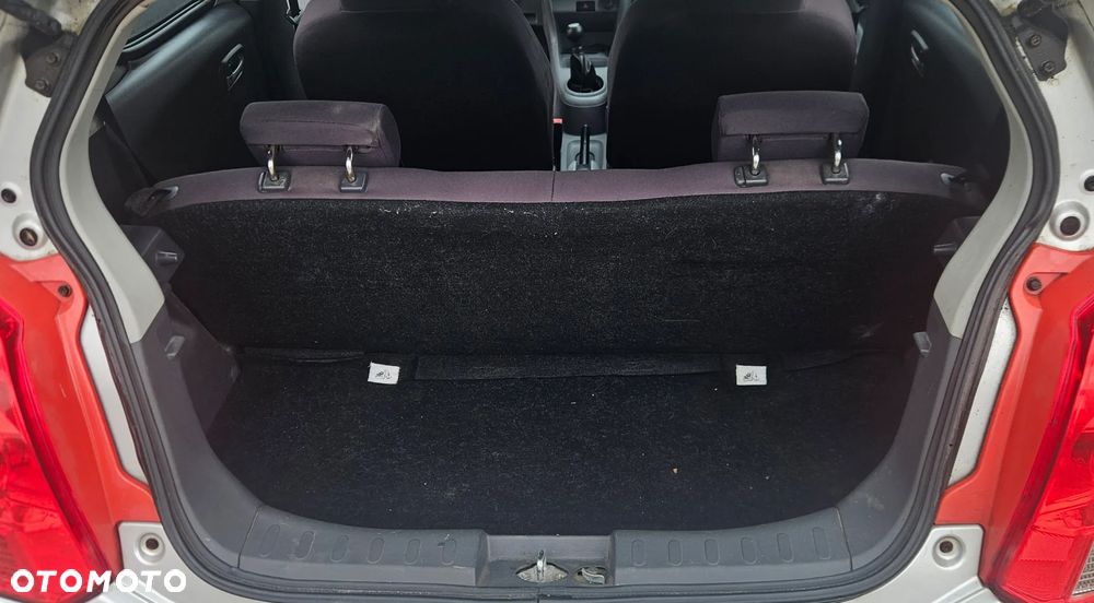 Suzuki Alto 1.0 Club City - 10