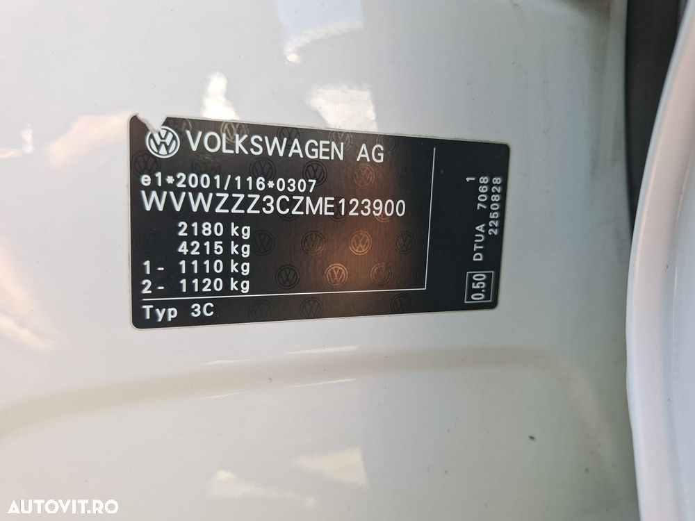 Volkswagen Passat 2.0 TDI SCR DSG Elegance - 20
