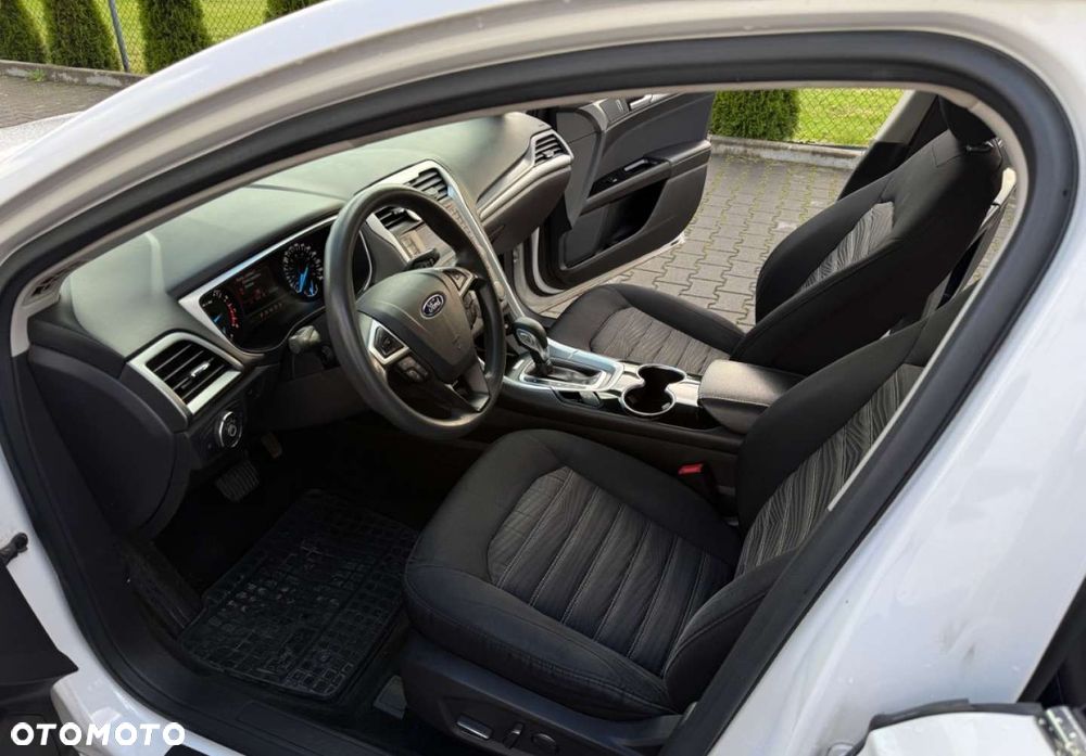 Ford Fusion - 14