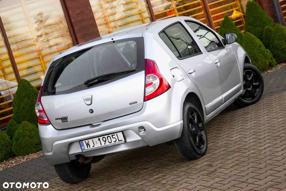 Dacia Sandero 1.4 Laureate - 2