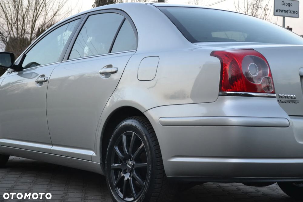 Toyota Avensis 2.0 VVT-i Executive - 9