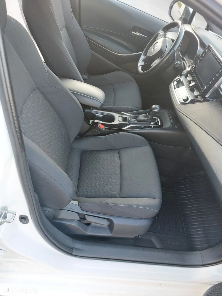 Toyota Corolla 1.8 HSD Exclusive interior Negru - 17
