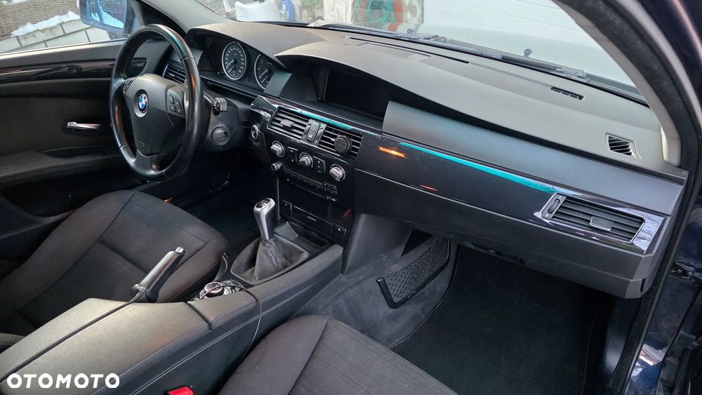 BMW Seria 5 523i Edition Lifestyle - 10