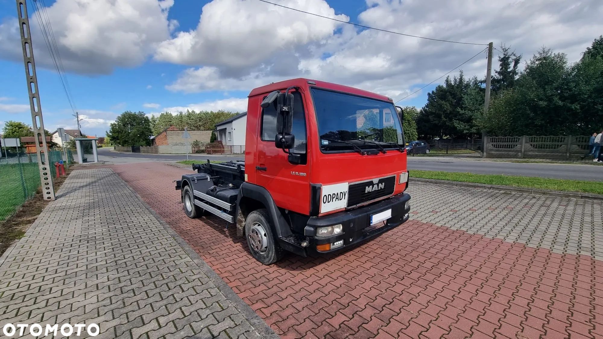 MAN LE 8.220 - 1