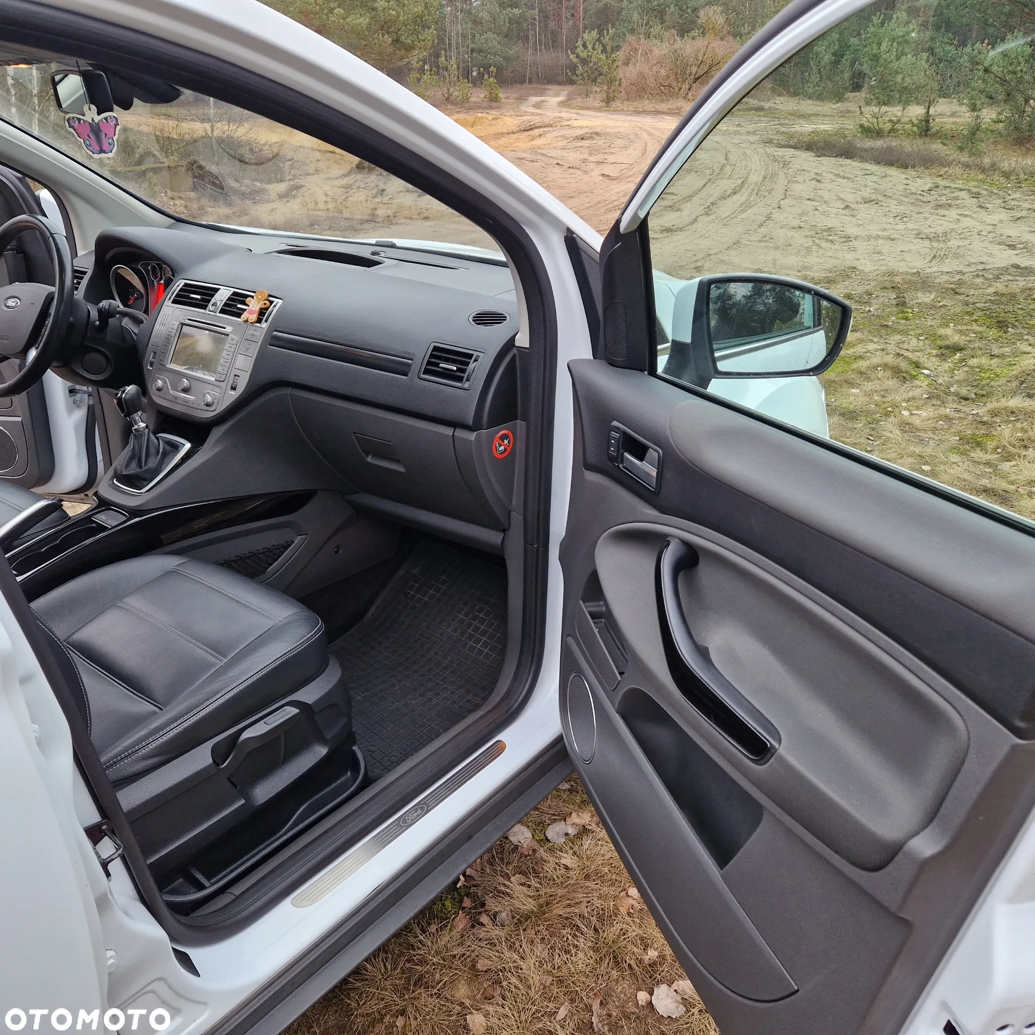 Ford Kuga - 9