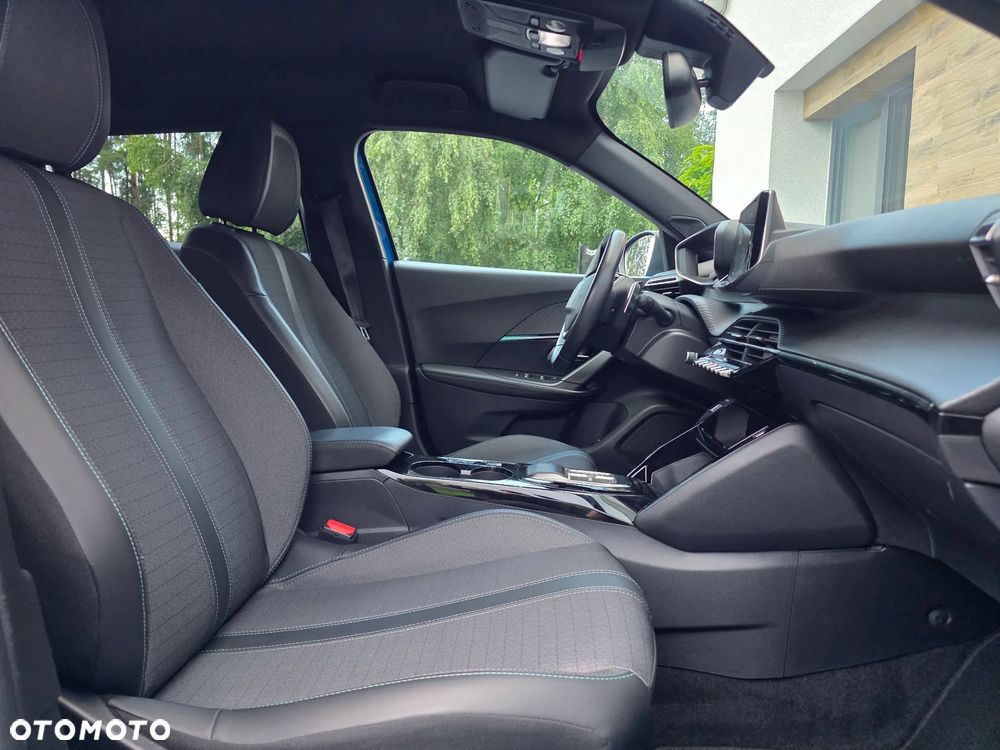 Peugeot 2008 1.2 PureTech Allure S&S EAT8 - 26