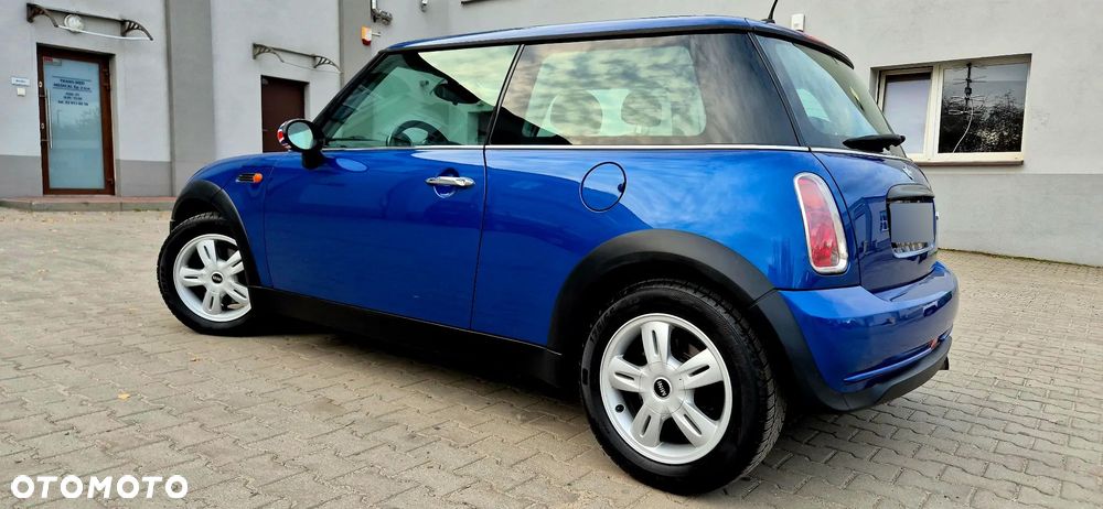 Mini One 2005 photo 3
