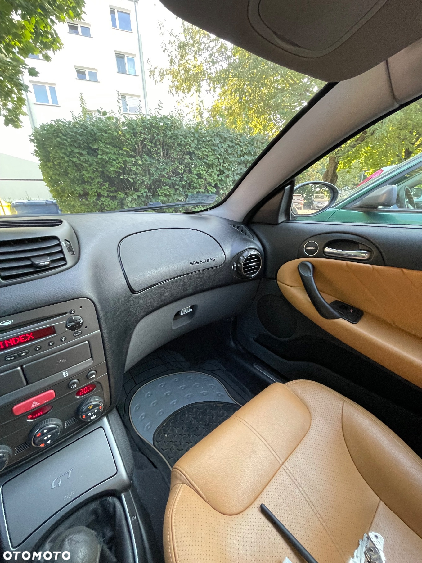 Alfa Romeo GT 1.9JTD 16V Black Line - 22