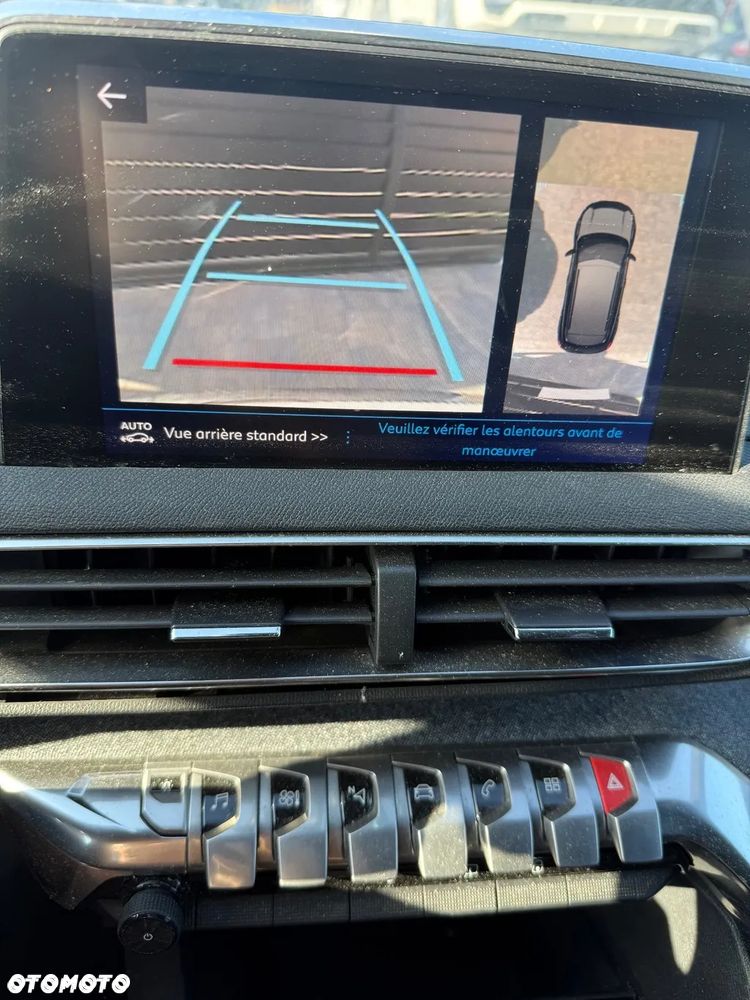 Peugeot 3008 PureTech 130 Stop & Start GPF Allure - 11